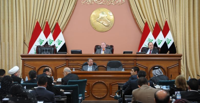 صورة تأخر الموازنة شل حركة الدولة ودعوات لرفع دعوى قضائية ضد مجلس النواب العراقي