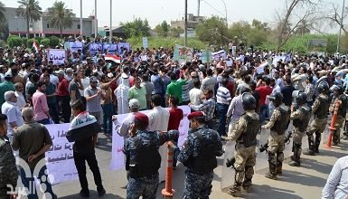 صورة غالبية المعتصمين في البصرة يتوجهون الى بغداد لمواصلة اعتصامهم