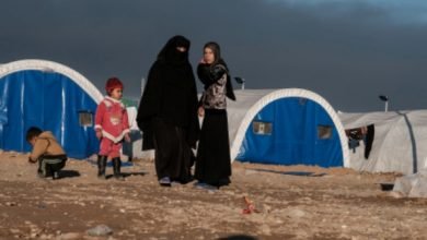 صورة أرامل الموصل يروين قصص “حياة بطعم الموت” مع “داعش”