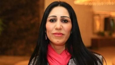 صورة نائبة تدعو لمنح المرأة العراقية تمثيلا وزارياً وقيادياً عادلاً