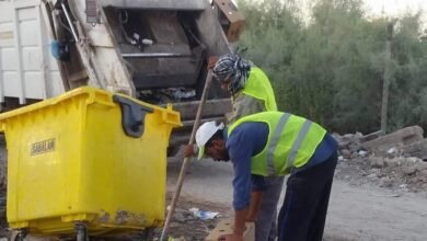 صورة القسم البلدي الأول يعمل على رفع النفايات في حي الجزائر