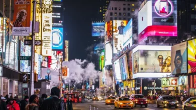 صورة مشاهير يروّجون للوهم ويخدعون المستهلكين ..من يحاسبهم ؟